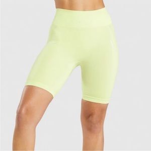 GYM SHARK LIKE NEW BIKER SHORTS